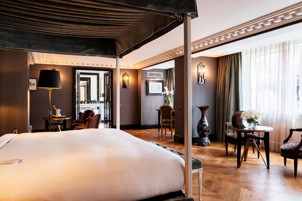 Deluxe Suite, 1 King - Image 3