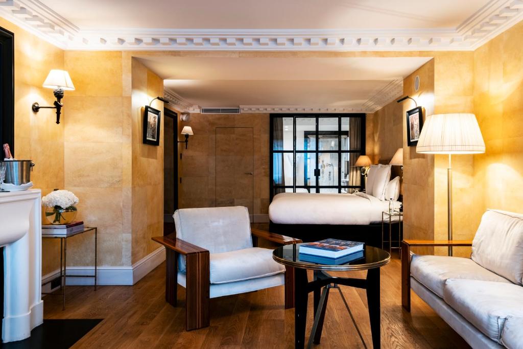 Junior Suite, 1 King - Image 7