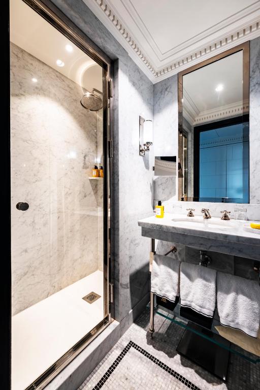 Prestige, Guest room, 1 King - Image 6