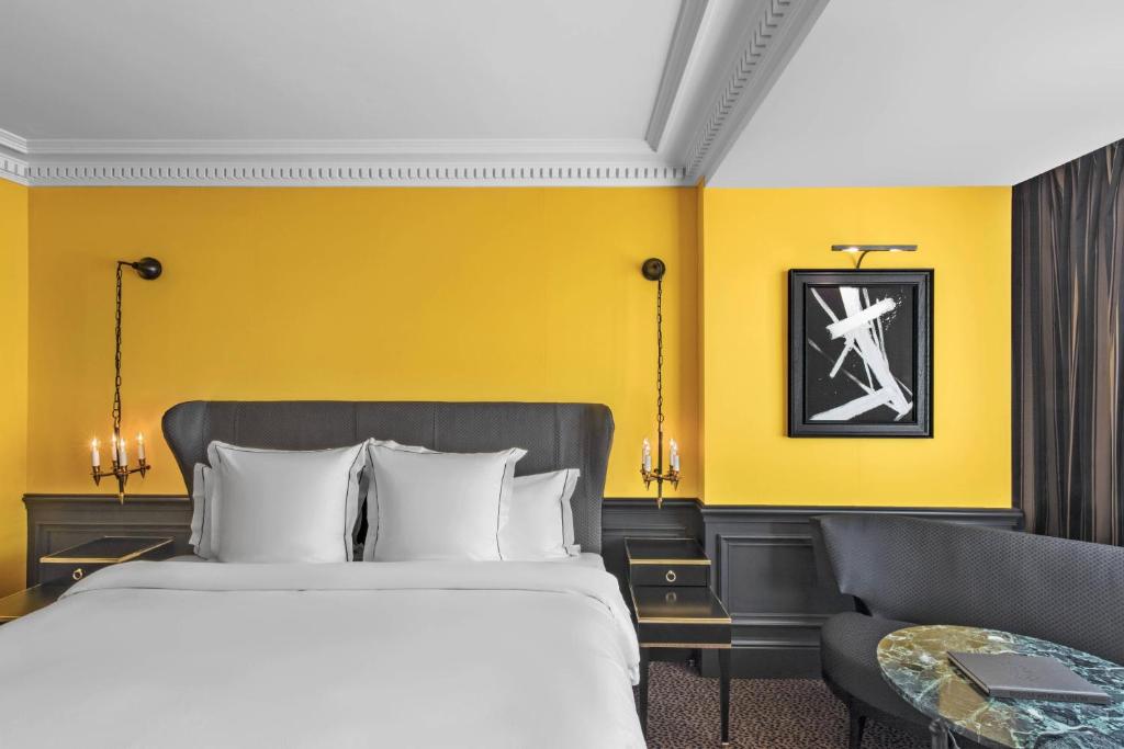 Superior, Guest room,1 Queen - Image 15