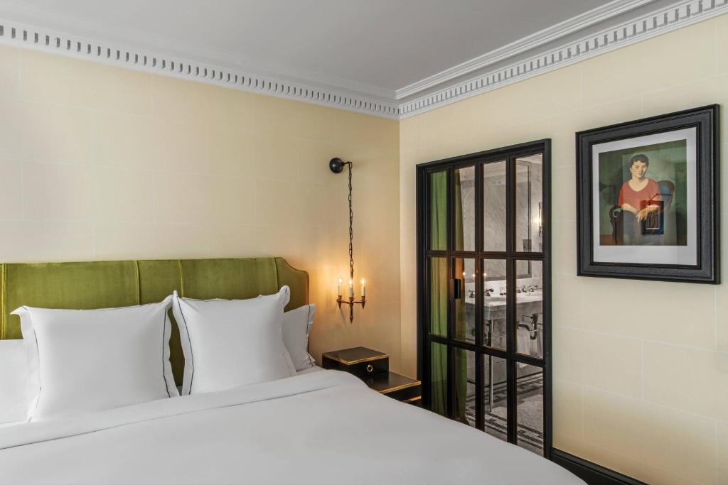 Superior, Guest room,1 Queen - Image 16