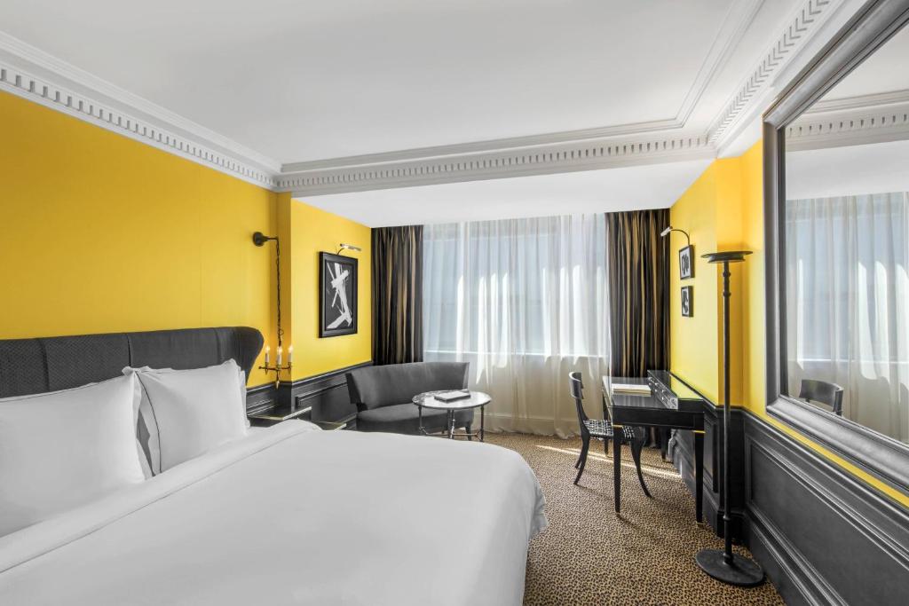 Superior, Guest room,1 Queen - Image 9