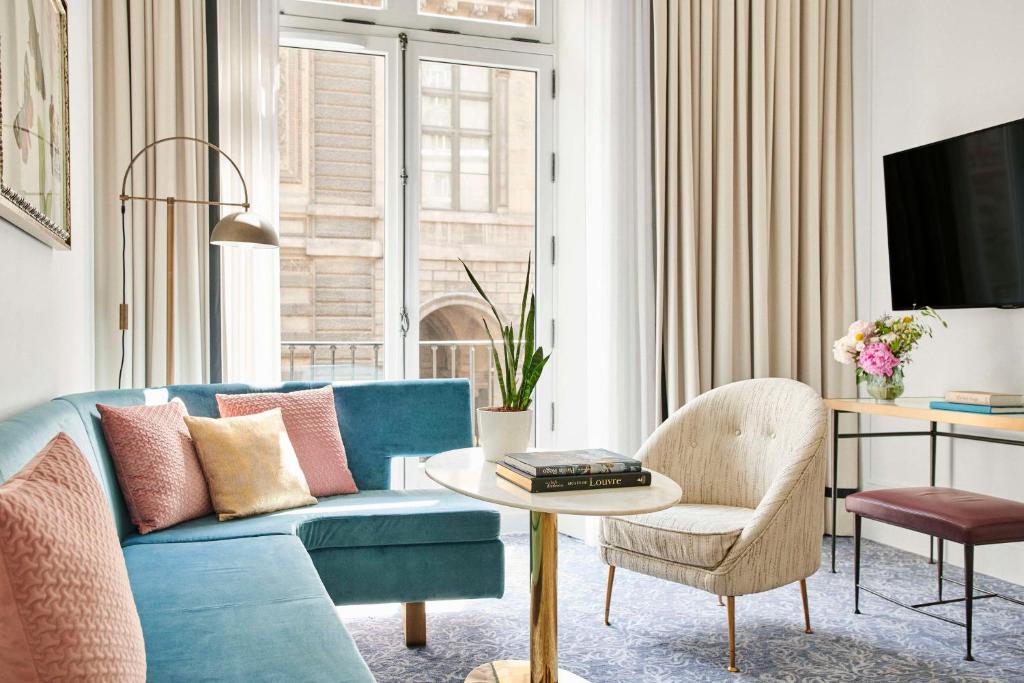 Empire Suite - Image 2