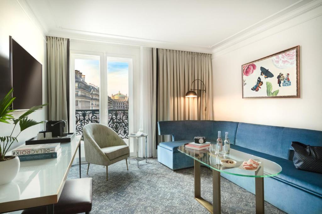 Executive Suite with View - Image 1