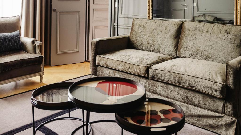 Signature Suite - Image 2