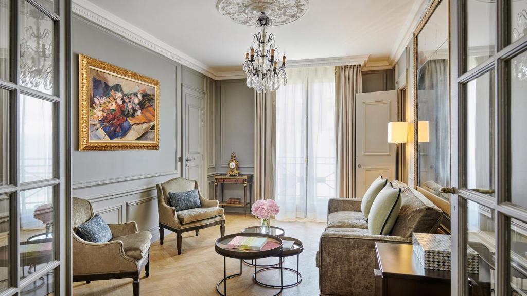 Signature Suite - Image 3