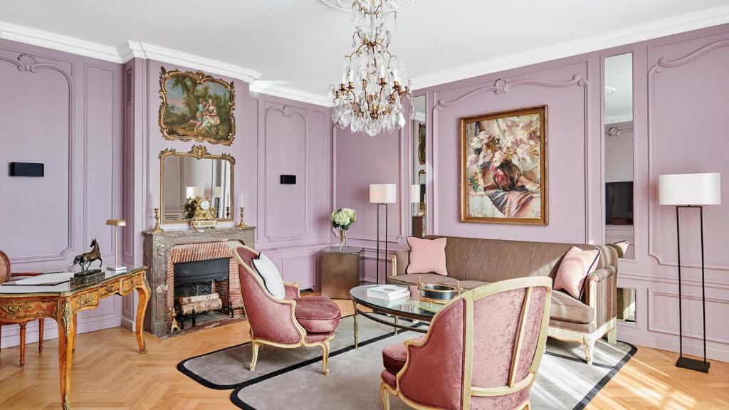 Signature Suite - Image 4