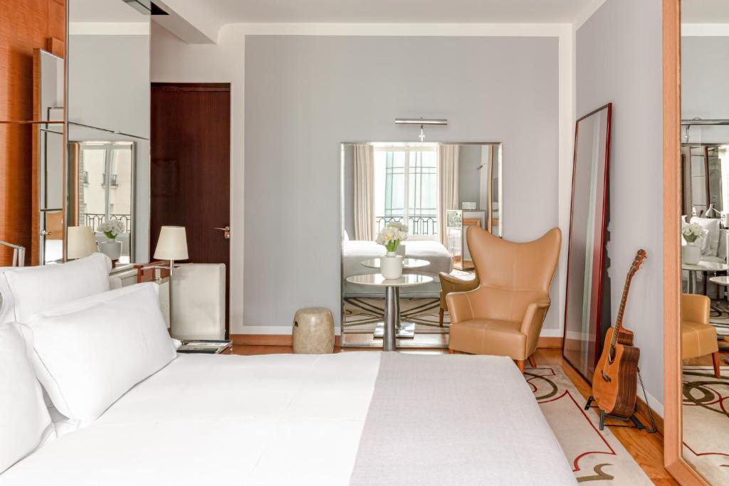 Artist Room - Image 4