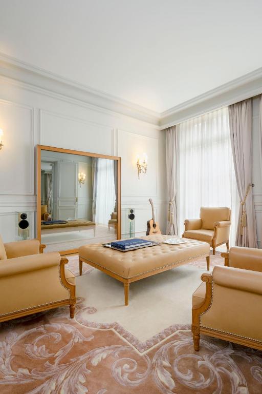 Avenue Presidential Suite - Image 6
