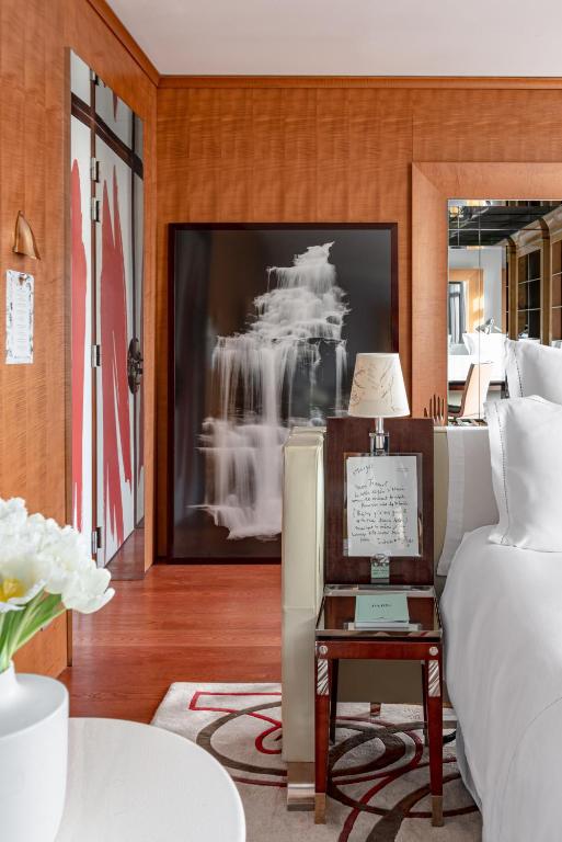 Deluxe Collection Room - Image 1
