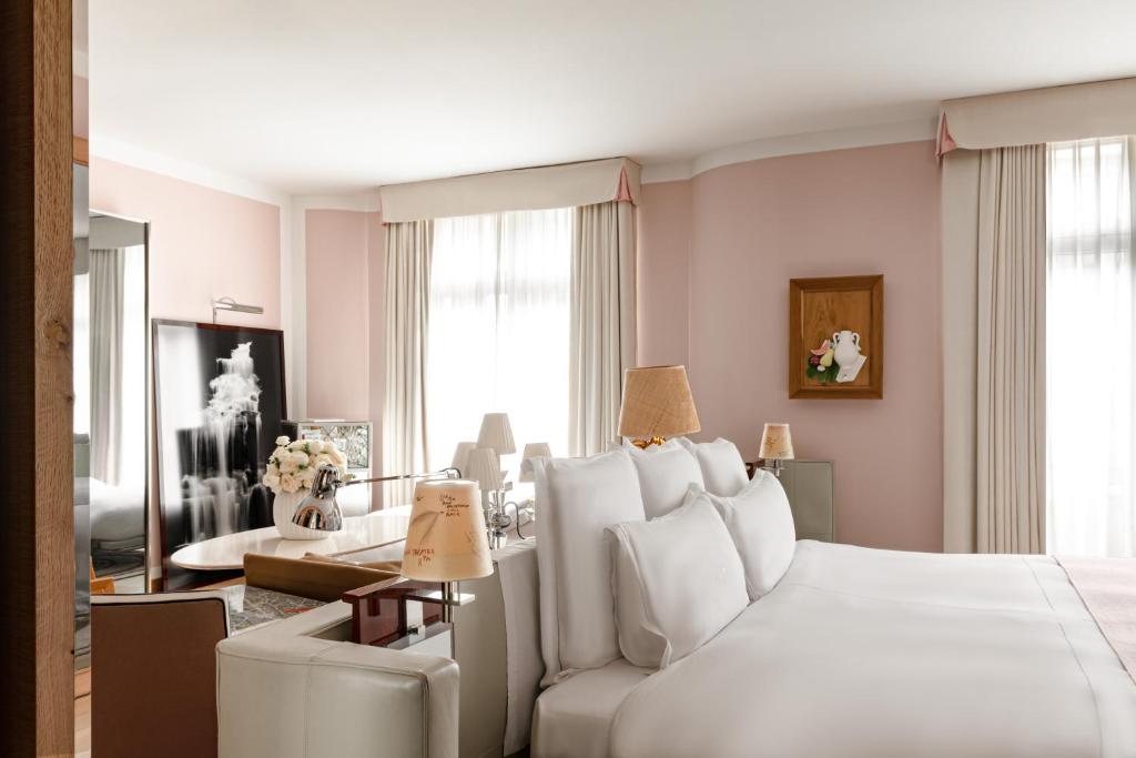 Junior Suite - Image 1