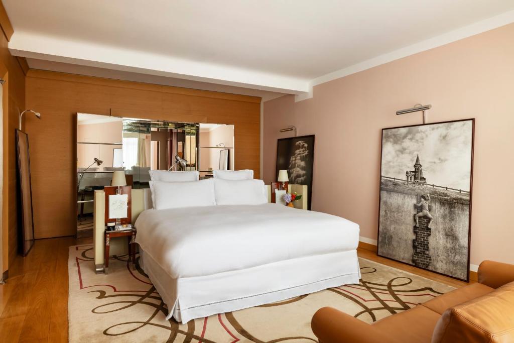Royal Monceau Suite - Image 9