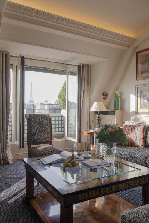 Imperial Suite - Image 14