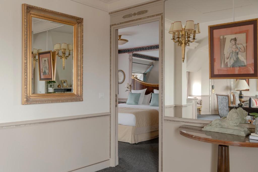 Imperial Suite - Image 17