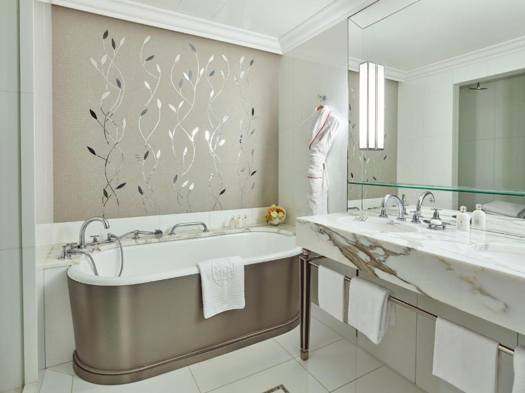 Presidential Suite - Image 4