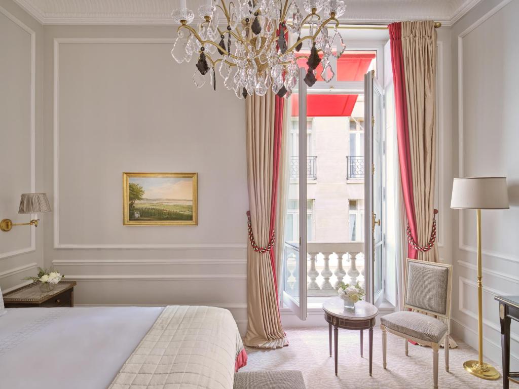 Superior Suite - Image 3