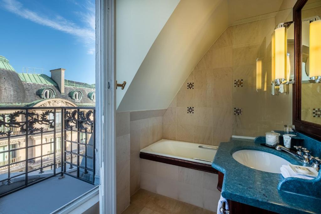 Deluxe Room Eiffel - Image 4