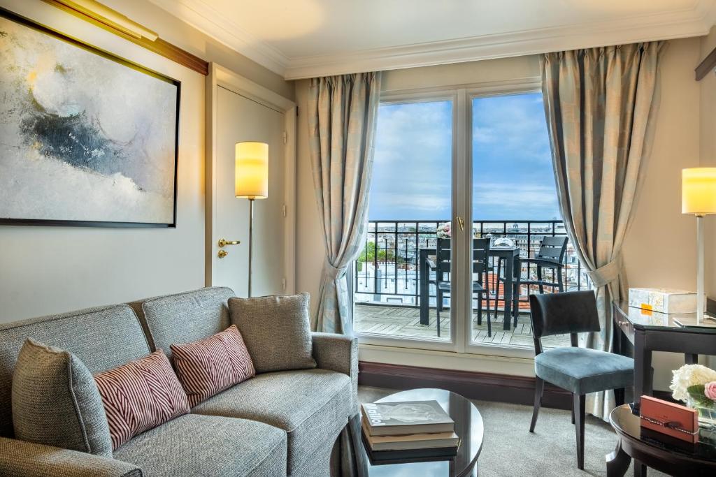 Penthouse Suite - Image 5