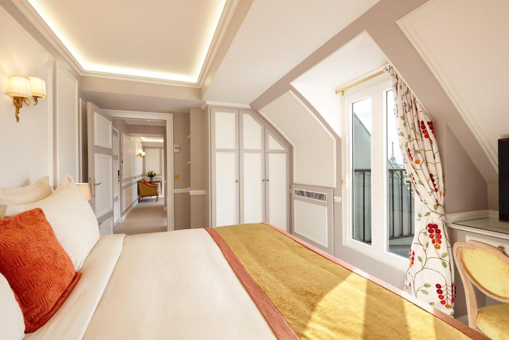 Family Suite (2 Adults + 2 Children) - Image 10