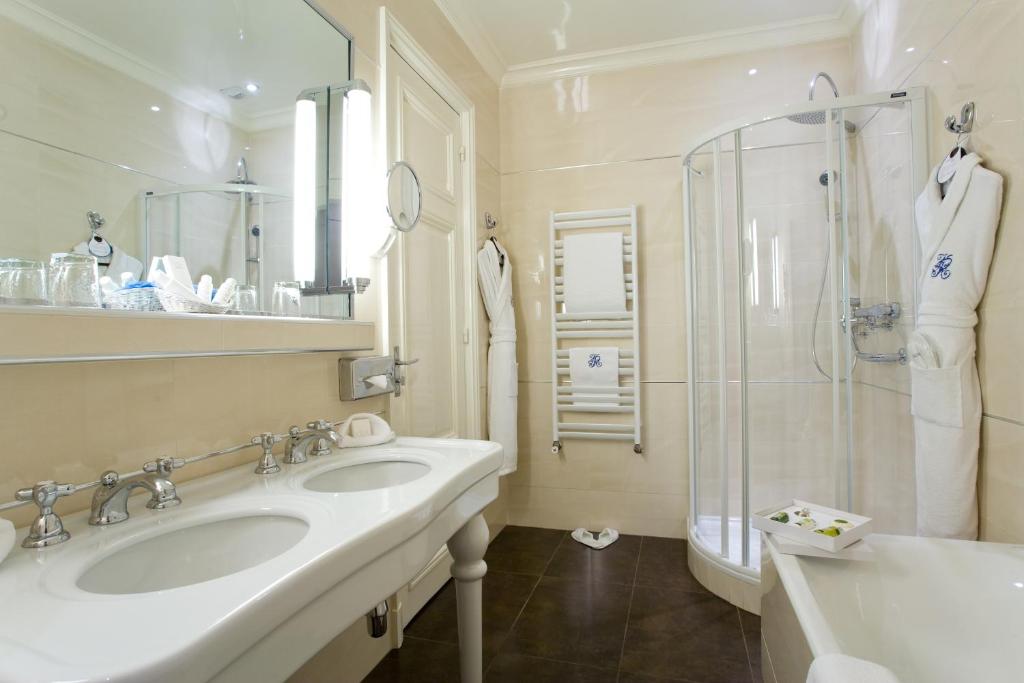 Prestige Room - Image 6