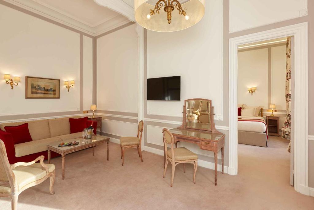 Prestige Suite - Image 1