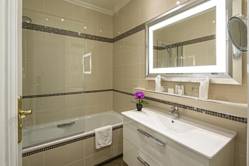 Superior Room (Cosy) - Image 5