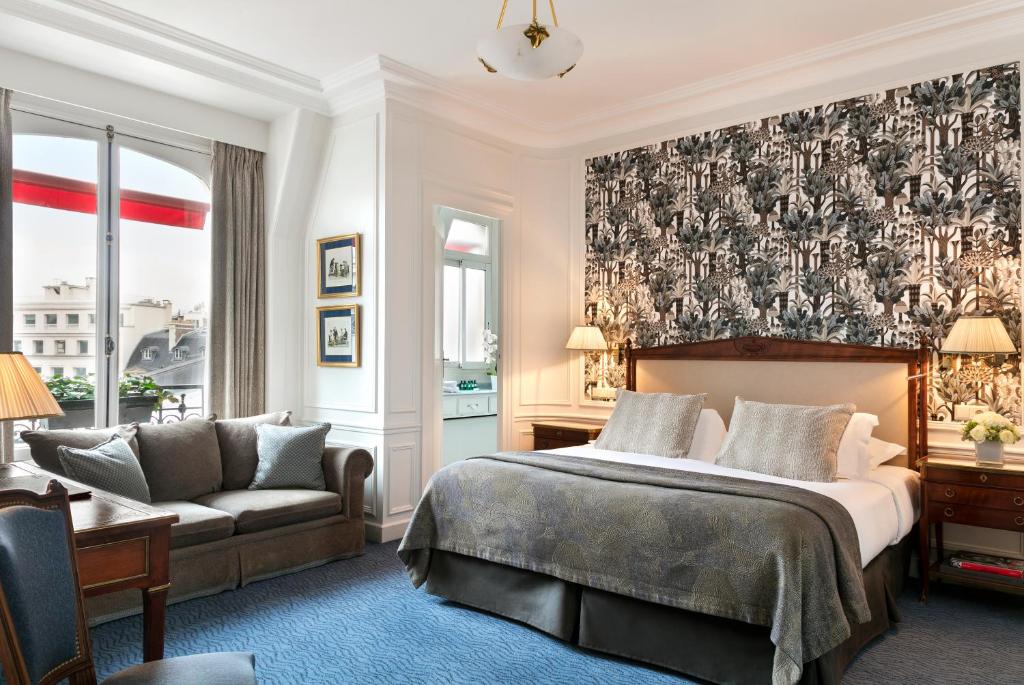 Deluxe Room - Image 1