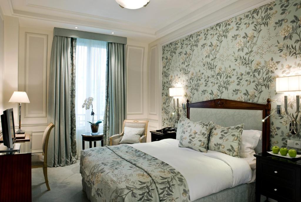 Superior Double Room - Image 2
