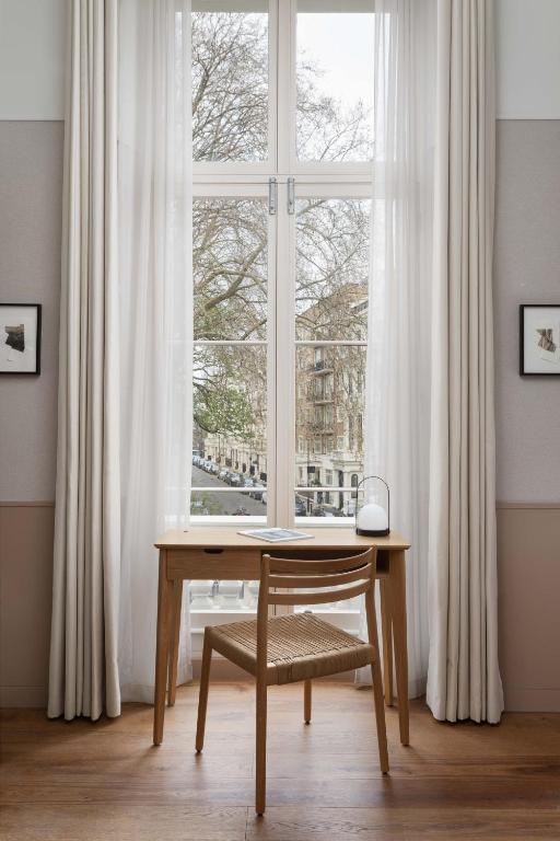 Queen Suite - Image 7