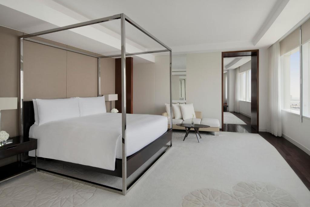 Royal Suite - Image 2