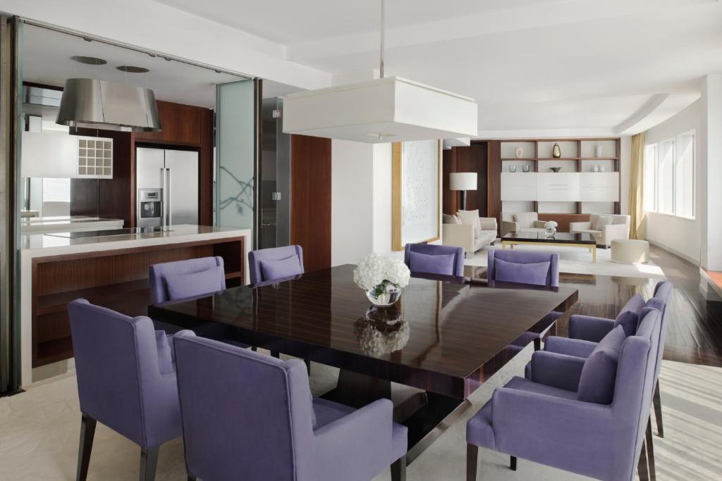 Royal Suite - Image 4