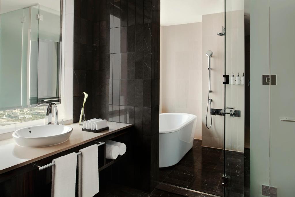 Two-Bedroom Presidential Suite - Image 6