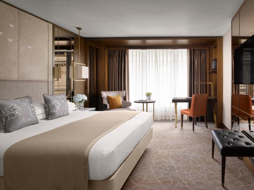 Classic King Room - Mayfair Floor - Image 3