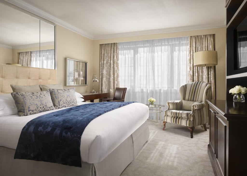 Classic King Room - Image 3