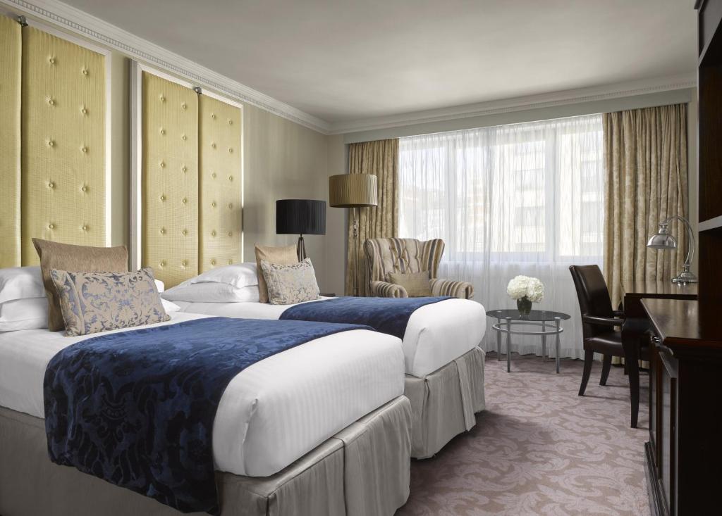 Classic King Room - Image 8