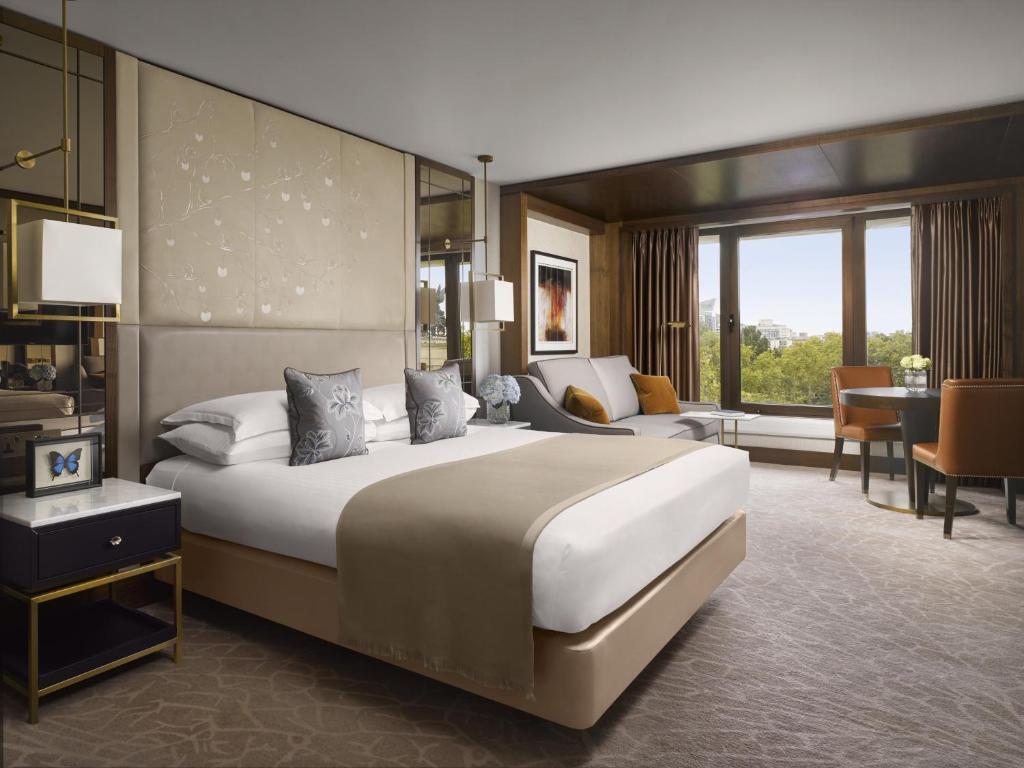 Junior King Suite - Mayfair Floor - Image 5