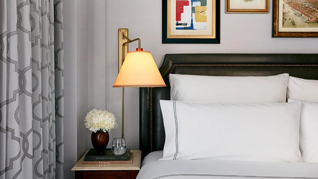 Classic Queen Room - Image 2
