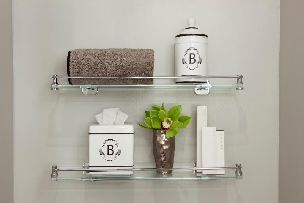 Classic Suite - Image 3