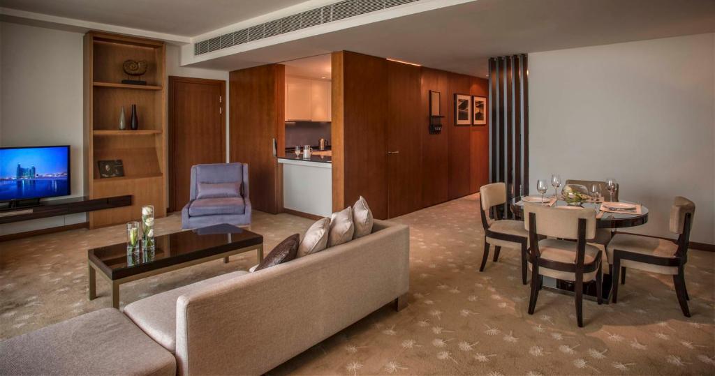 2 Bedroom Apartment - Image 4