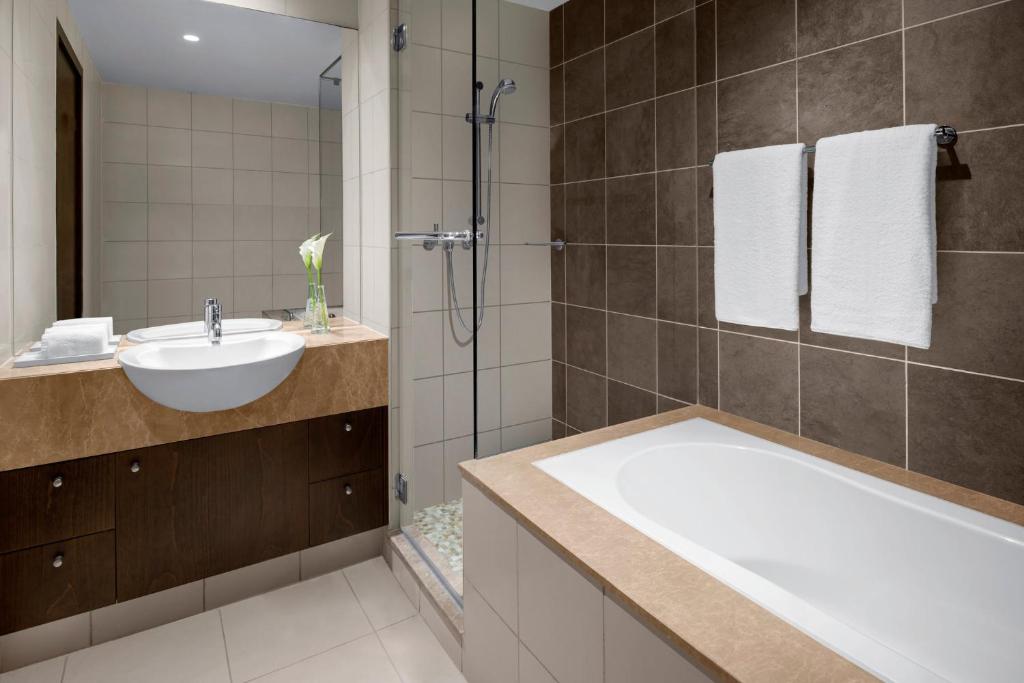 Two-Bedroom Signature Waterfront Apartment - Image 1