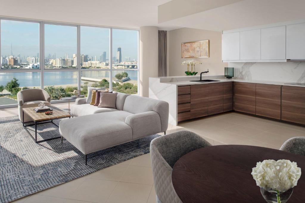 Two-Bedroom Signature Waterfront Apartment - Image 6