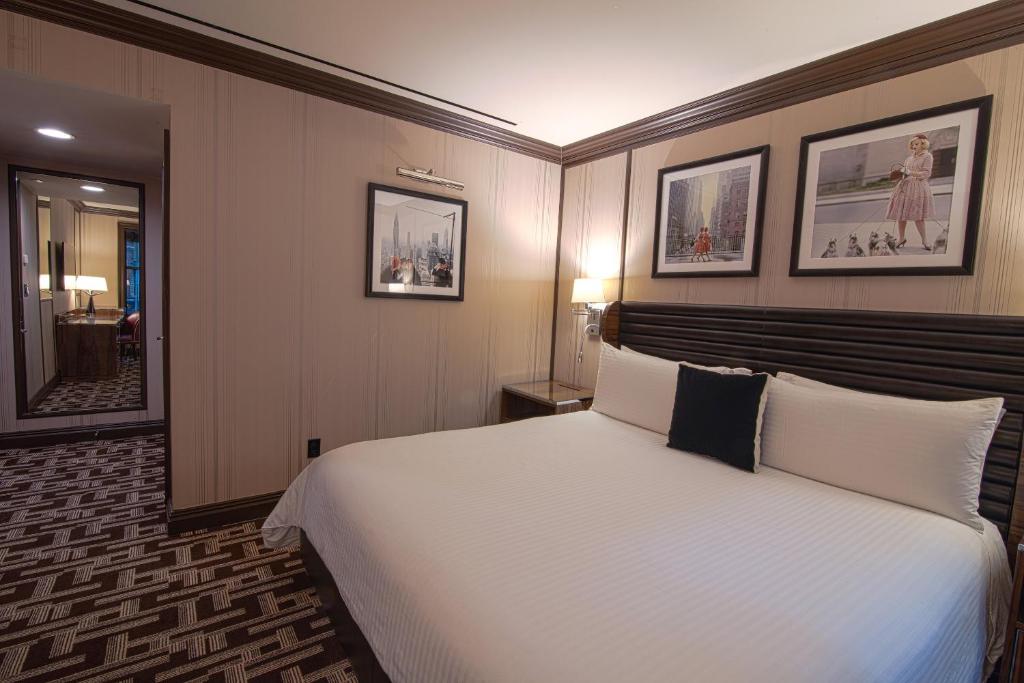 Deluxe 1 King Bed - Image 2