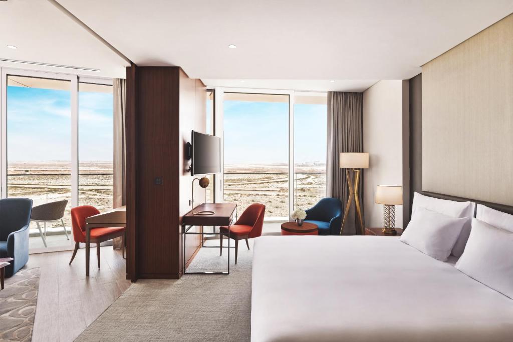 Junior Suite with Pool - Image 3