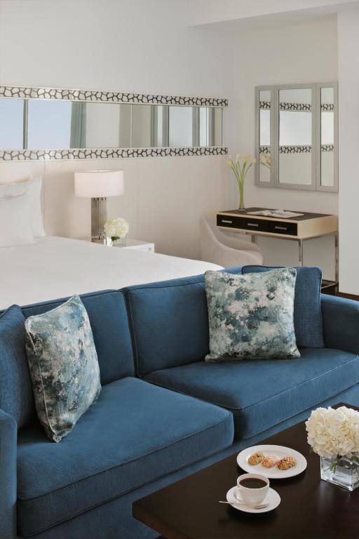 Sea View Junior Suite with Balcony - Image 2