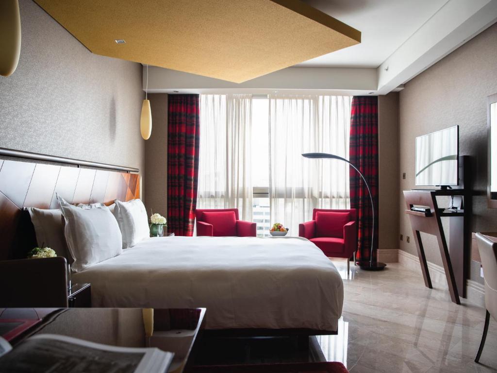 Deluxe Room - Image 5