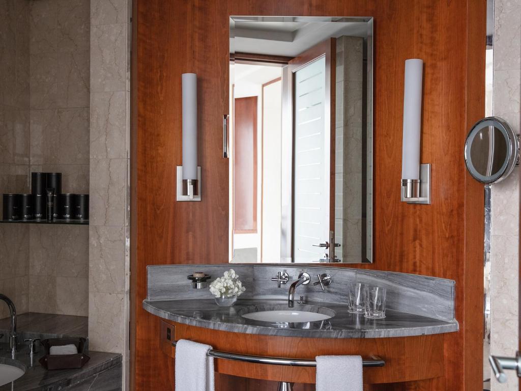 Junior Suite - Image 1