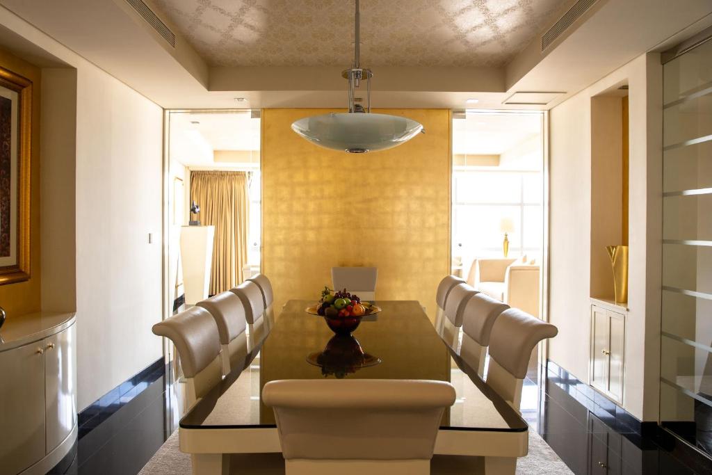 Presidential Suite - Image 1