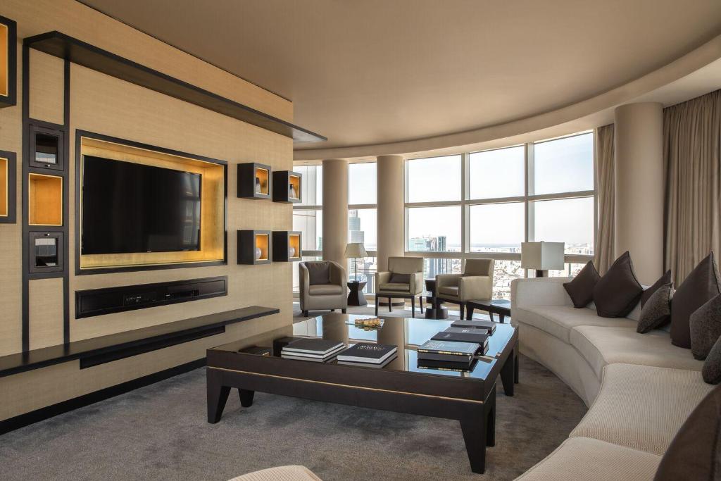 Presidential Suite - Image 13