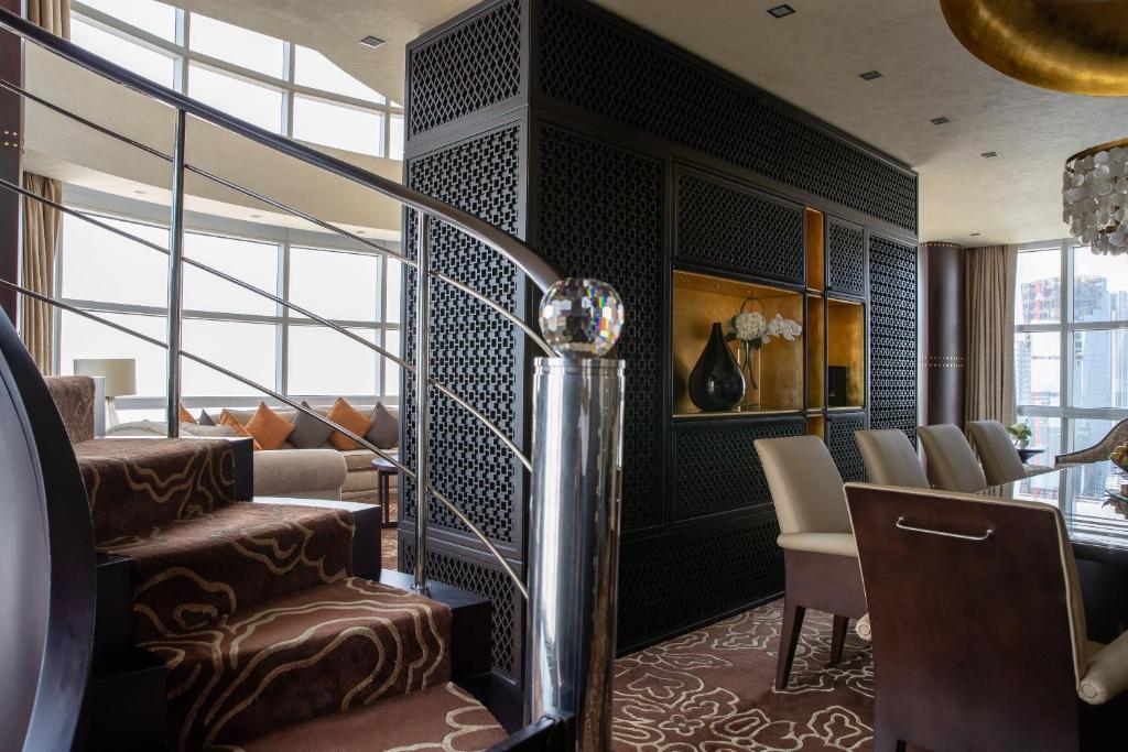 Royal Suite - Image 5