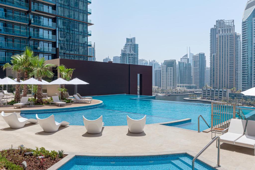 Premium Two Bedroom Suite with Balcony & Marina View - Image 10